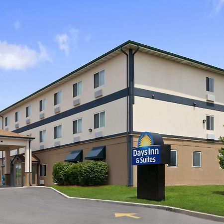 Days Inn & Suites By Wyndham Romeoville Exterior foto